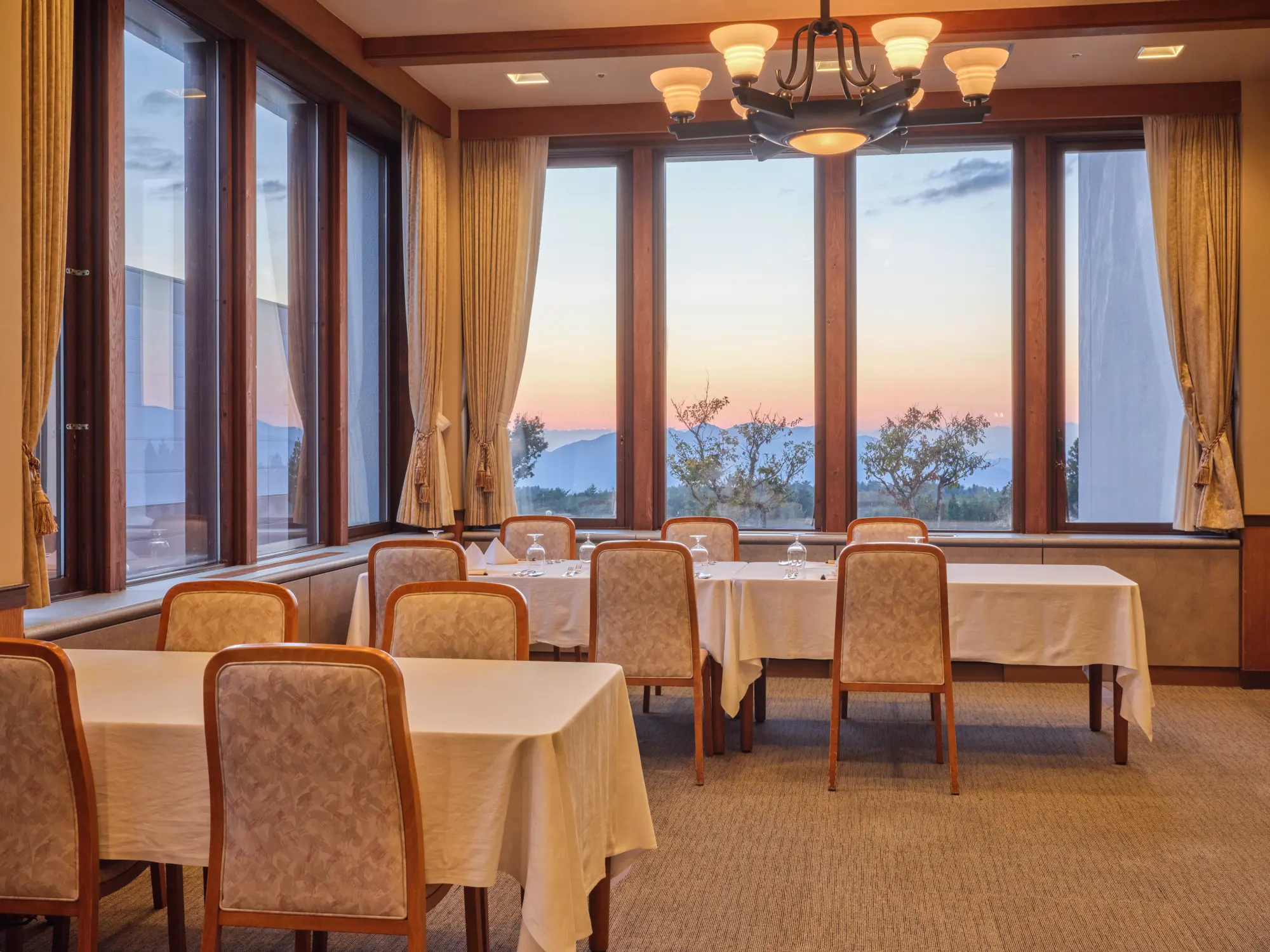 レストランウィンドブレイク(コース料理）