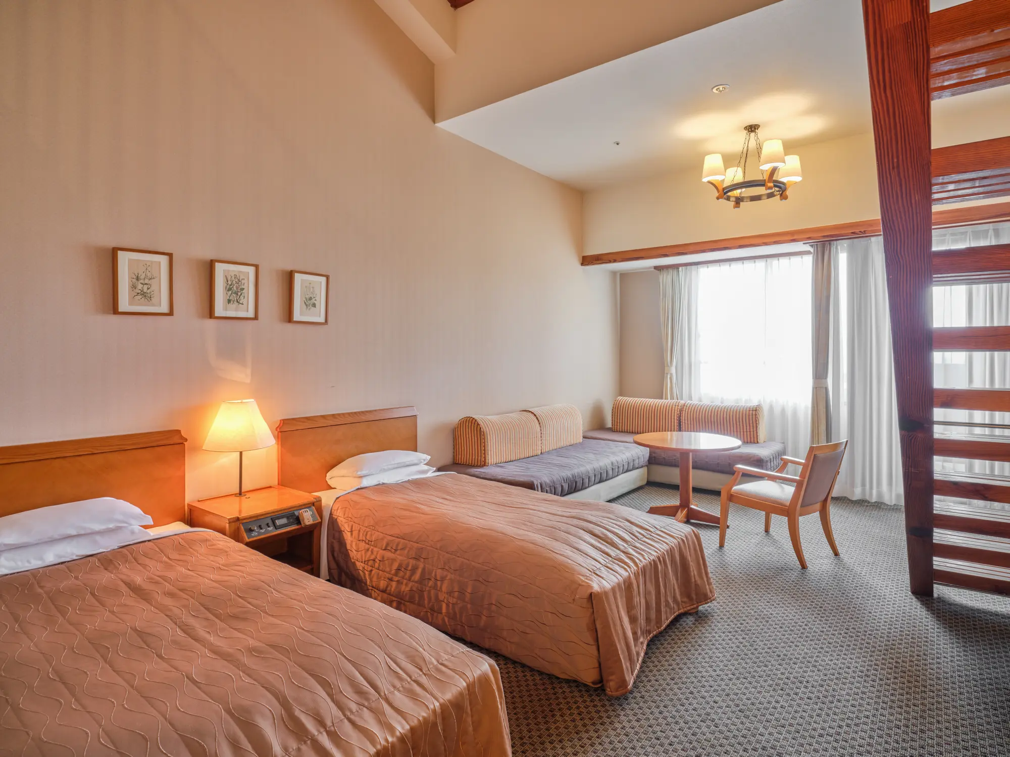 メゾネット洋室