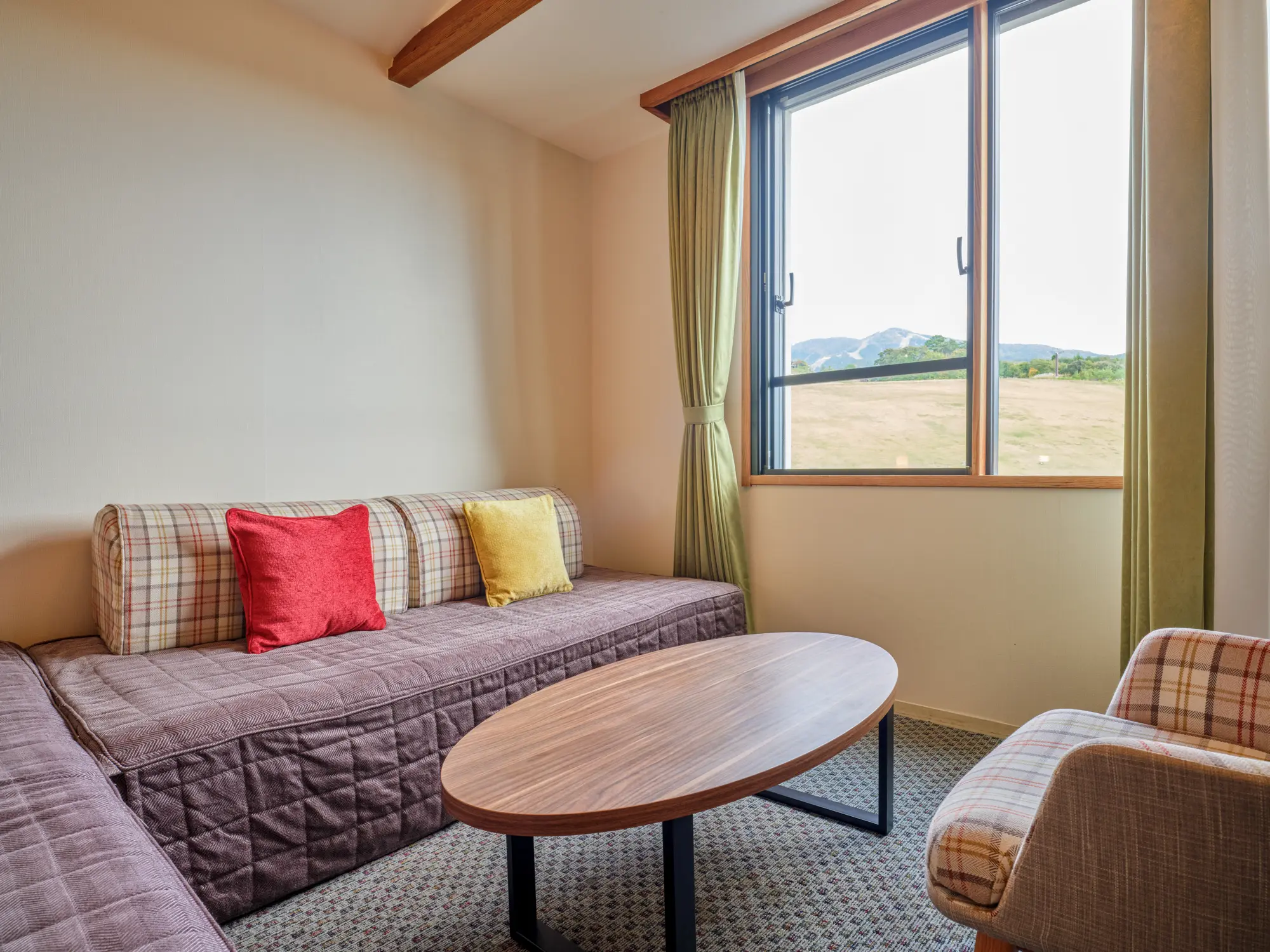 SUPERIOR WESTERN-STYLE